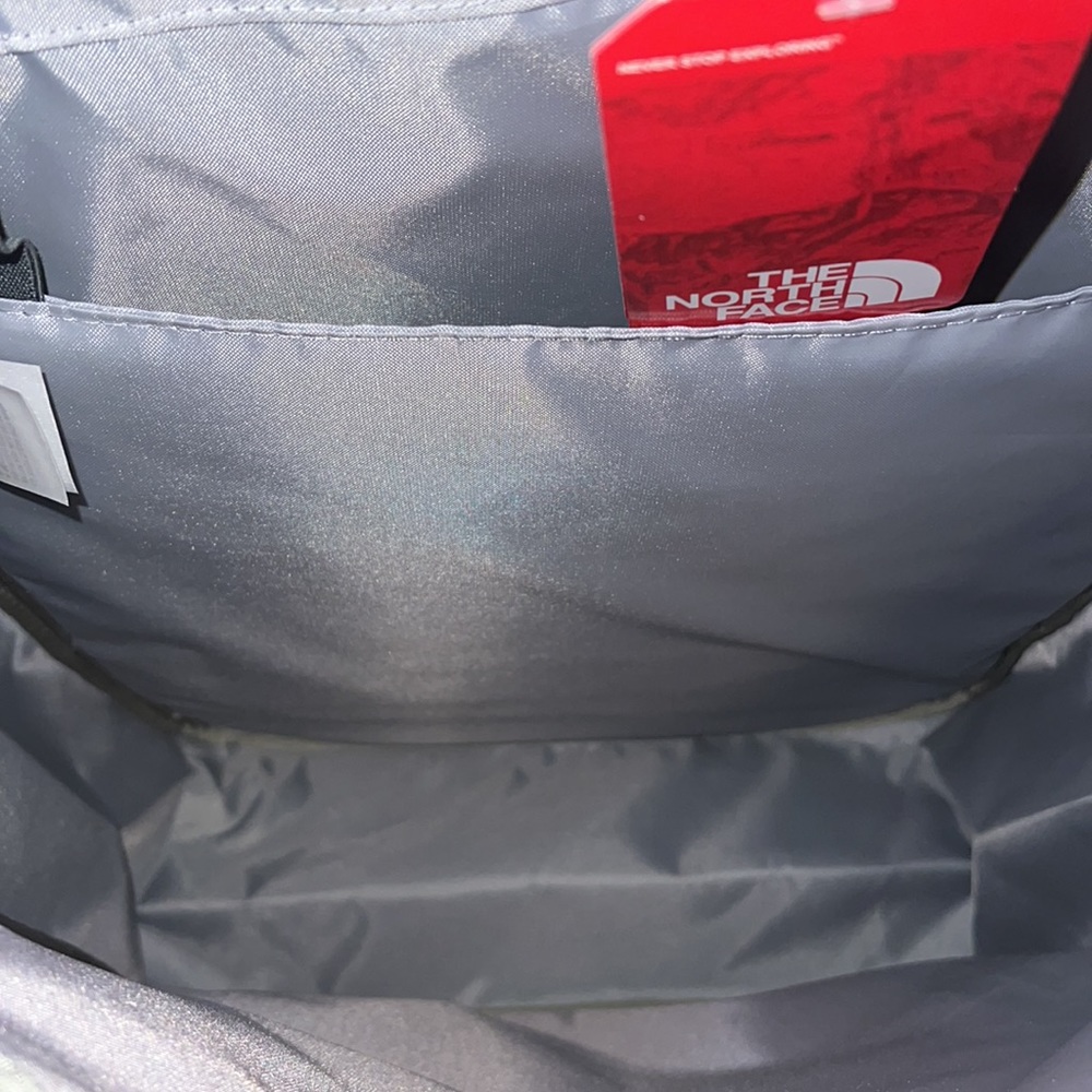 SOLD 🔥The North Face BC Fusebox II Backpack 30L - Picture 3 of 7